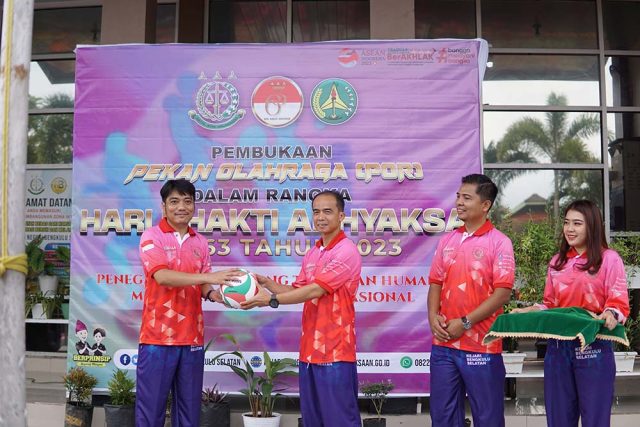 pembukaan por