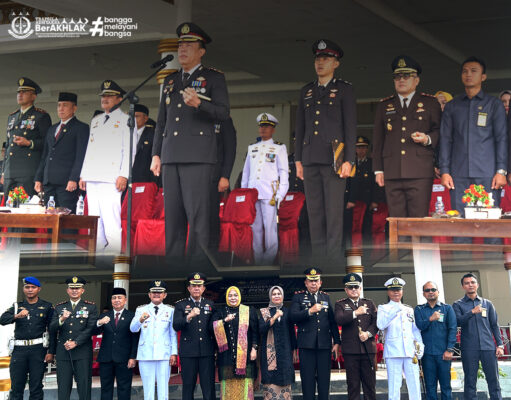 KEJAKSAAN NEGERI BENGKULU SELATAN MENGHADIRI UPACARA HARI BHAYANGKARA KE-80 TAHUN 2026 DI HALAMAN PENDOPO RUMAH DINAS BUPATI BENGKULU SELATAN